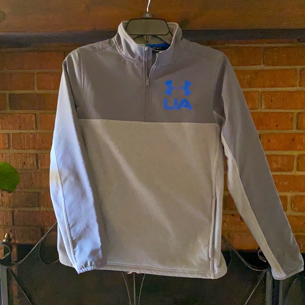 Boys Youth Large Under Armour 1/4 zip fleece lined pullover, like new